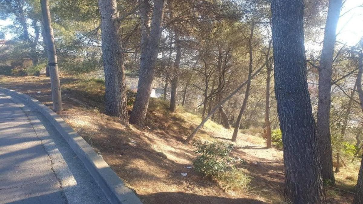 Terreno en venta en Santa Coloma de Gramenet, Barcelona photo 3