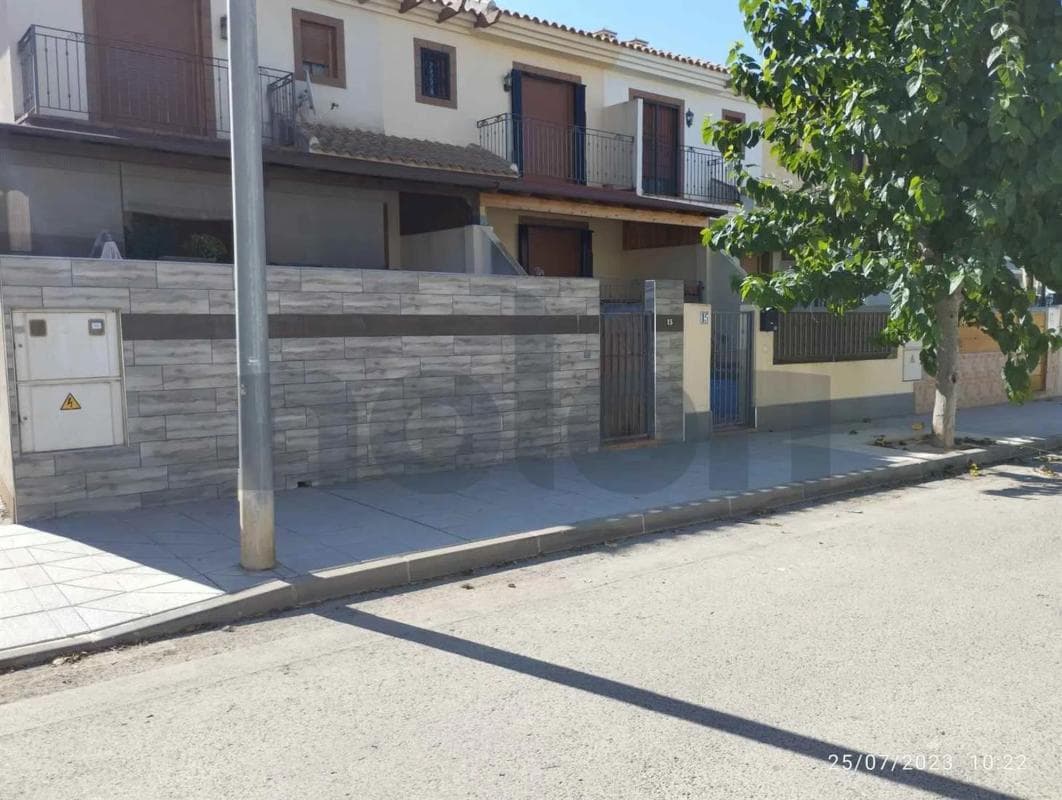 Propiedades en venta y alquiler en España photo 2