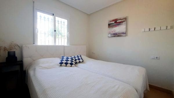 Chalet independiente en venta en Torre de la Horadada, Pilar de la Horadada
photo 1