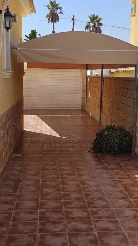 Propiedades en venta y alquiler en España photo 4