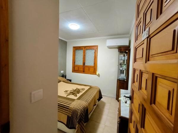 Chalet adosado en calle Parque Segre, 24 thumbnail 1