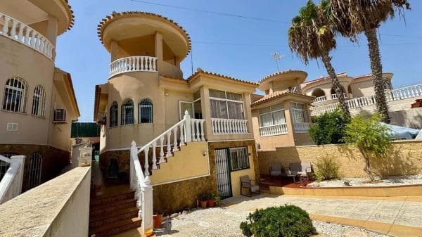 Chalet independiente en venta en San Miguel de Salinas, San Miguel de Salinas
thumbnail 1