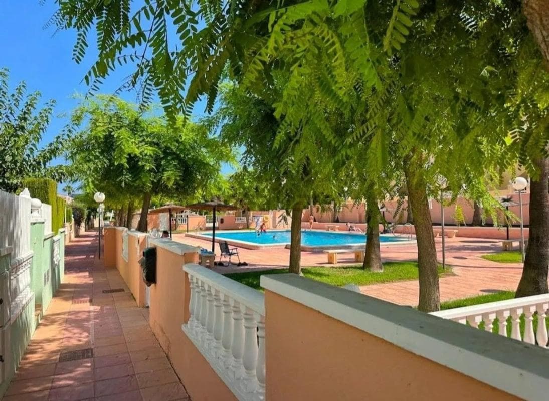 Propiedades en venta y alquiler en España photo 3