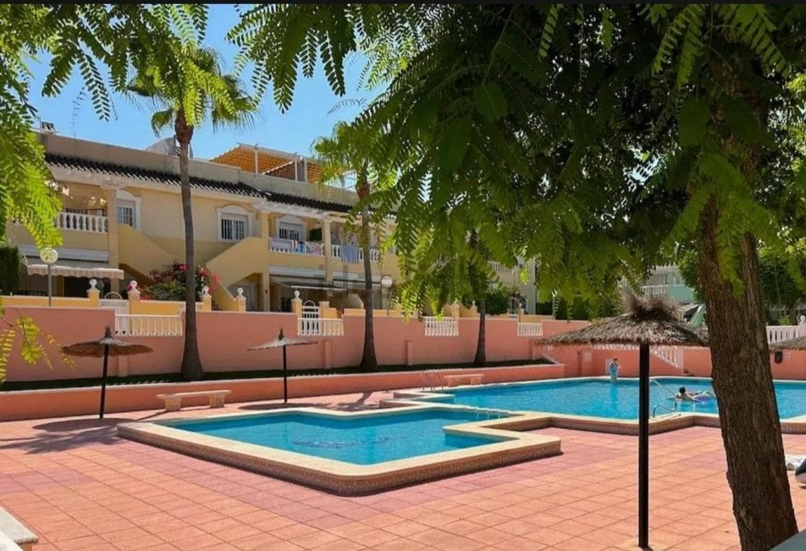 Propiedades en venta y alquiler en España photo 4