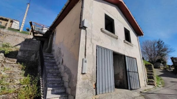 Casa de pueblo en Las Felechosas, 31 a thumbnail 2