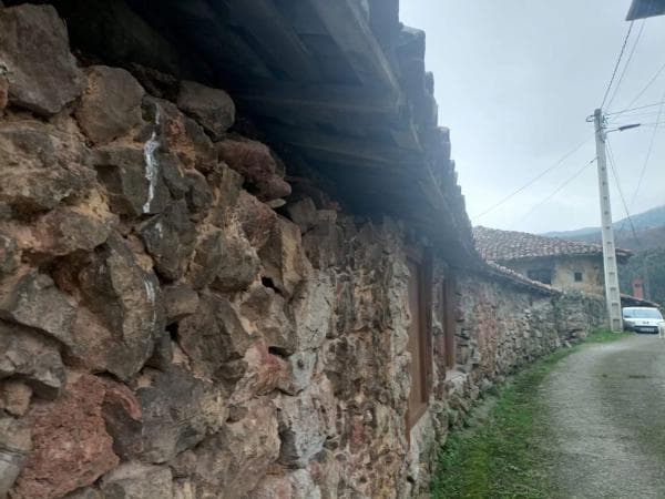 Casa de pueblo en Al Cofiño, 33 a thumbnail 2