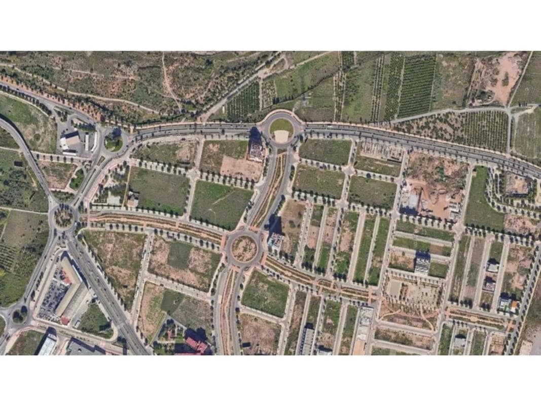 Terreno en venta en Sagunto/Sagunt, Valencia photo 2