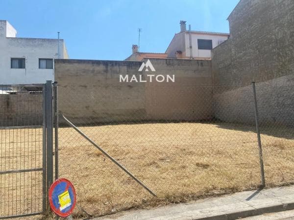 Terreno en calle de les Rodanes photo 1