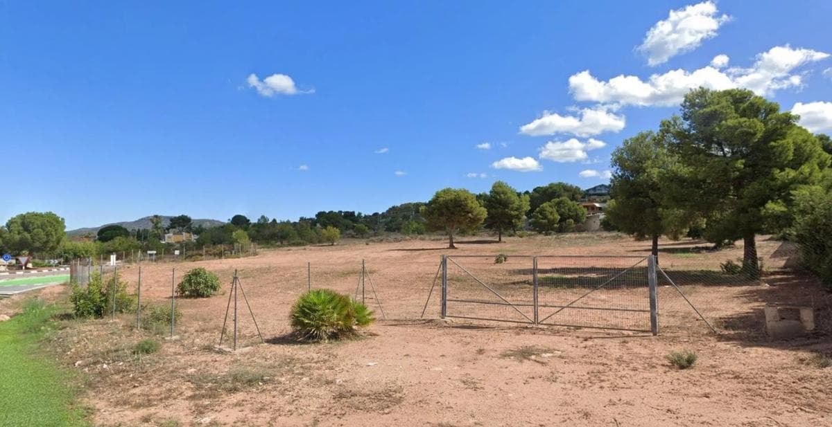 Terreno en venta en Olocau, Valencia photo 2