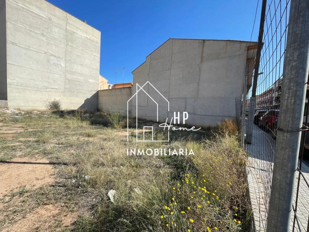 Land for sale in La Pobla de Vallbona, Valencia photo 4