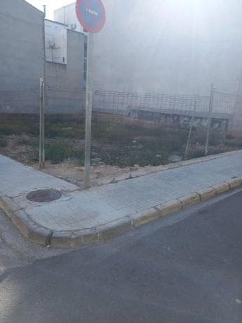 Terreno en calle de Vicent Blasco Ibáñez thumbnail 1