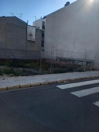 Terreno en calle de Vicent Blasco Ibáñez thumbnail 2