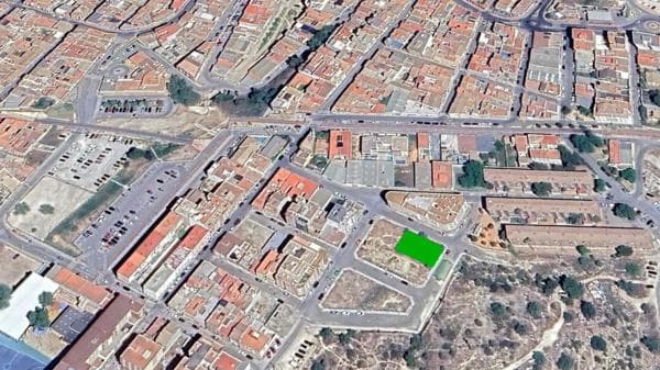 Terreno en calle Casinos photo 1