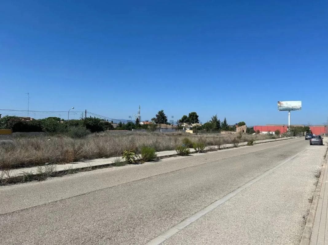 Terreno en venta en L'Eliana, Valencia photo 2