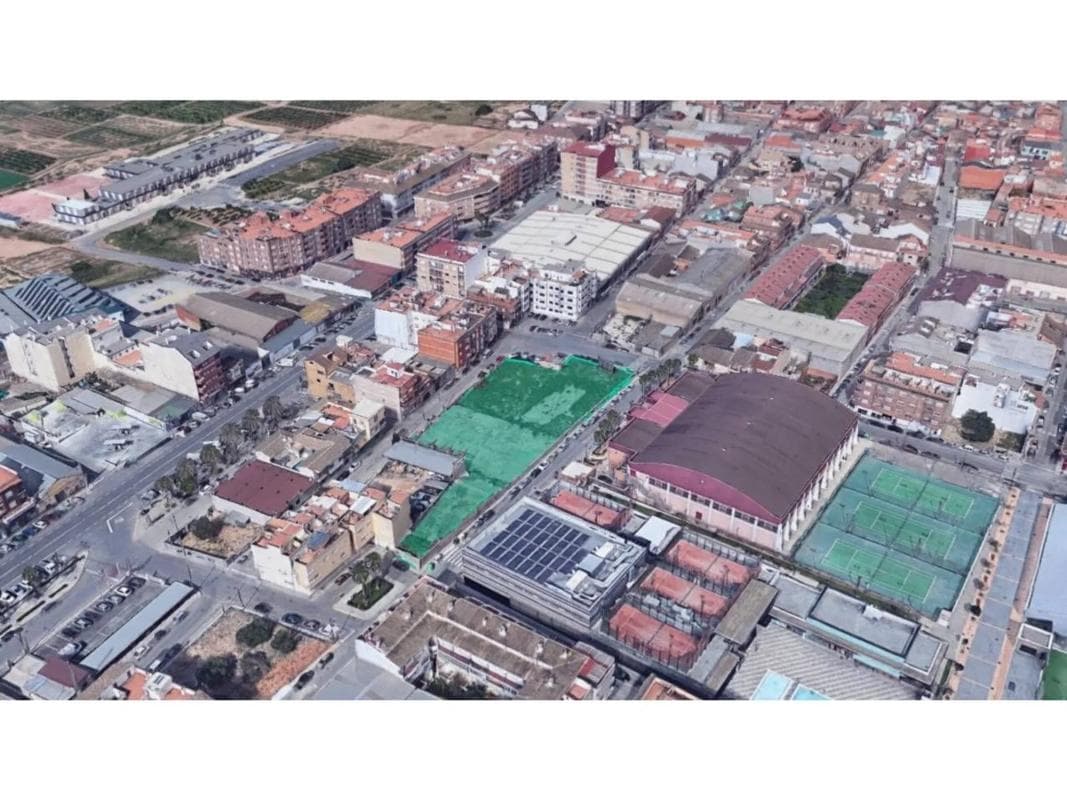 Land for sale in La Pobla de Vallbona, Valencia photo 4