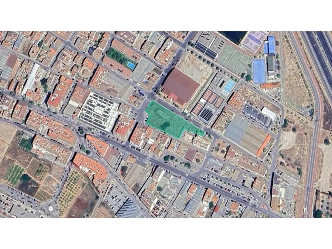 Land for sale in La Pobla de Vallbona, Valencia photo 5