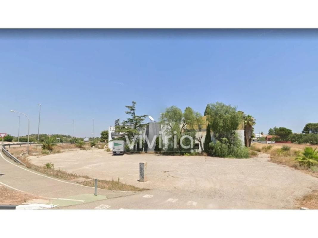 Land for sale in La Pobla de Vallbona, Valencia photo 4