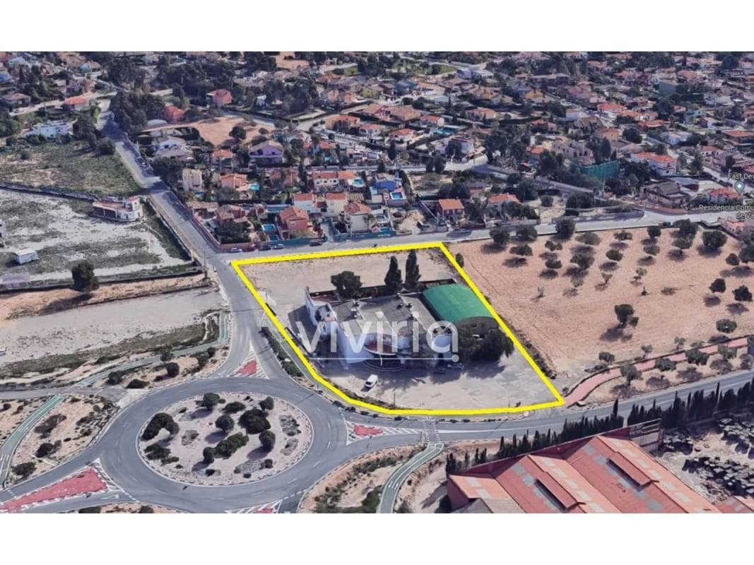 Land for sale in La Pobla de Vallbona, Valencia photo 5