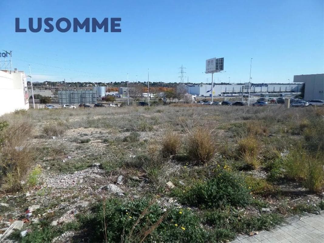 Terreno en venta en San Antonio de Benagéber, Valencia photo 3