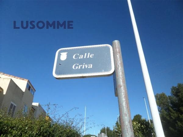 Terreno en calle Griva photo 3