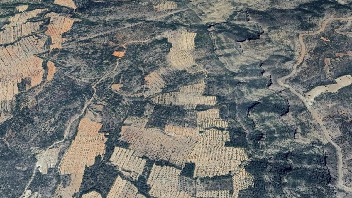Terreno en venta en Jalance, Valencia photo 3