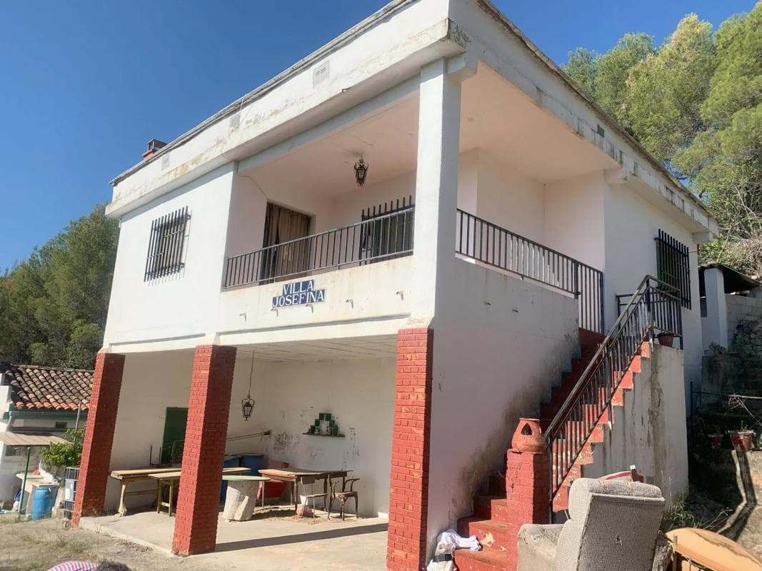 Terreno en venta en Chiva, Valencia photo 3