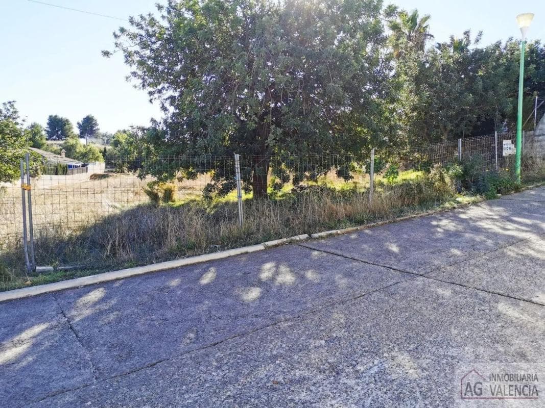 Terreno en venta en Chiva, Valencia photo 2