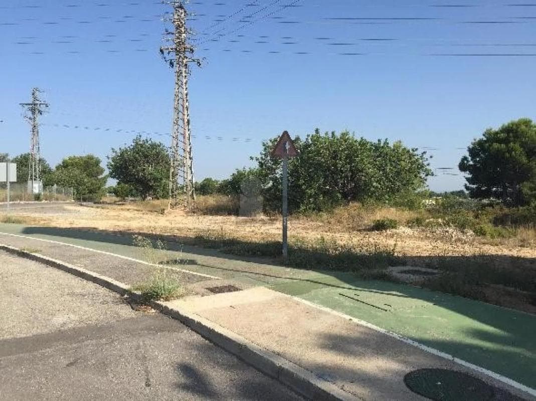 Terreno en venta en Paterna, Valencia photo 3