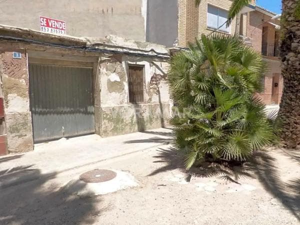 Terreno en calle de la font photo 2