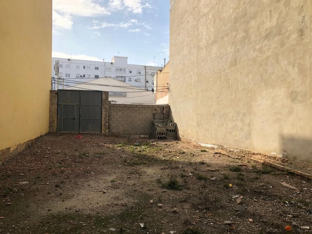 Terreno en venta en Tavernes Blanques, Valencia photo 5
