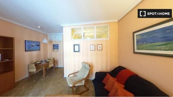 Apartment for rent in C. de Estanislao Figueras , Madrid photo 1