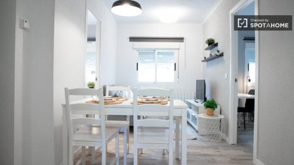 Apartment for rent in C. de Albares de la Ribera , Madrid thumbnail 1