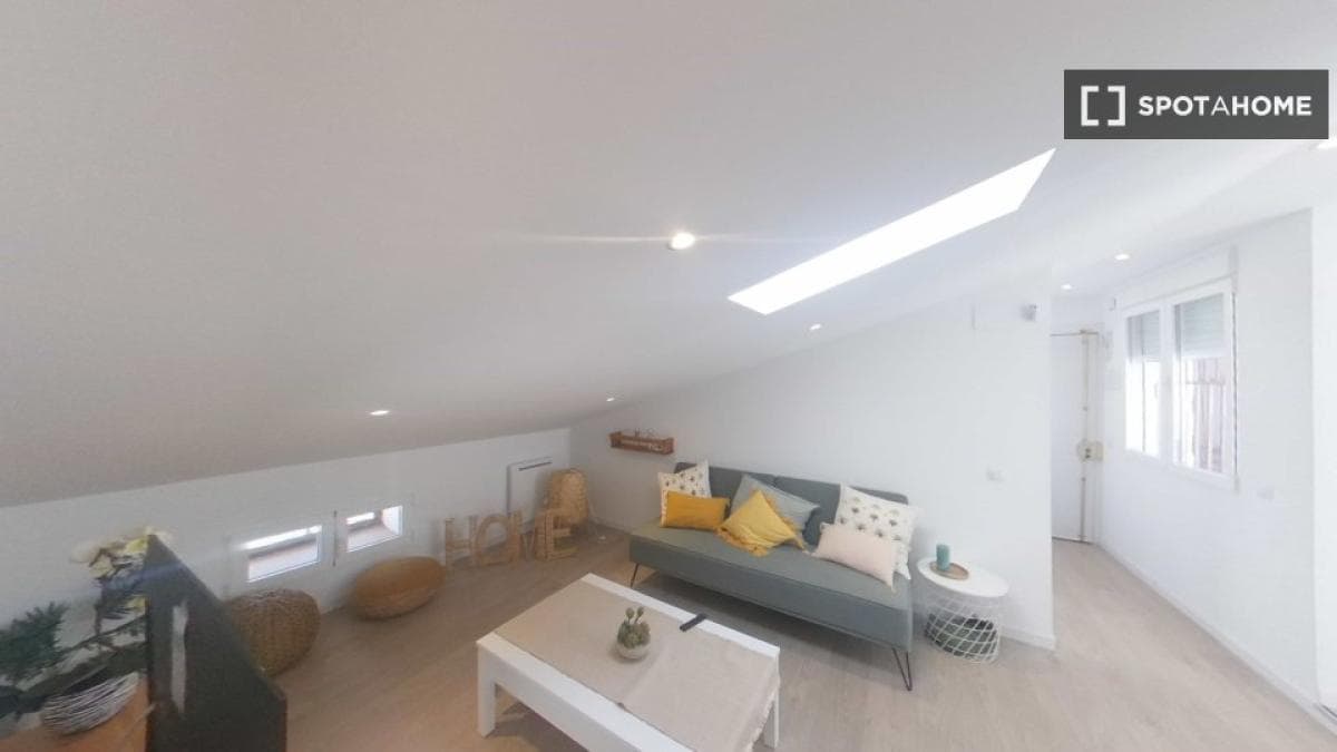 Properties for sale and rent in Spain photo 3