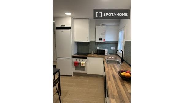 Apartment for rent in C. de Seseña , Madrid thumbnail 2