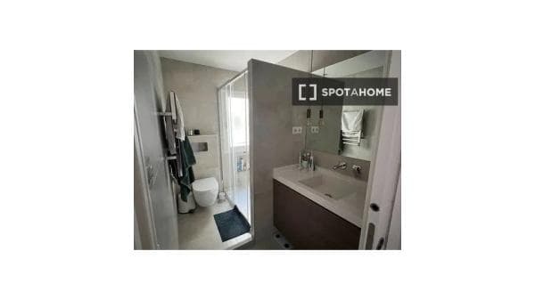 Apartment for rent in C. de la Infanta Mercedes , Madrid thumbnail 2