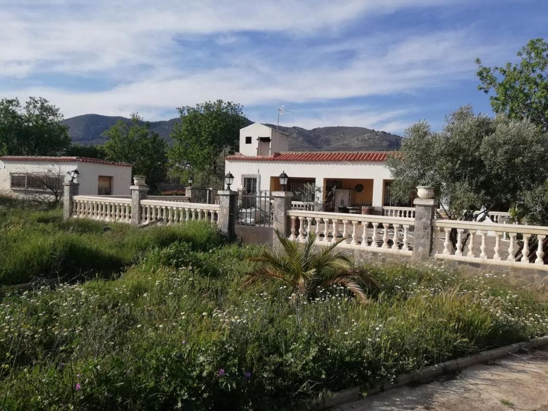 Property photo 4