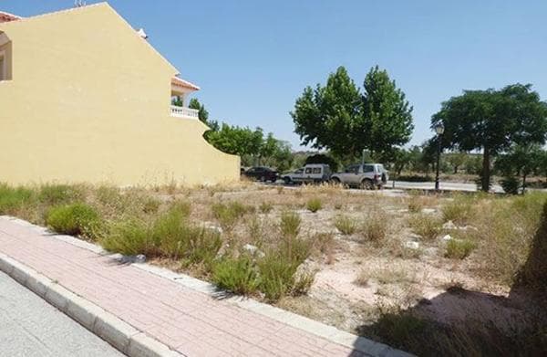 Terreno en calle Alcazaba photo 3