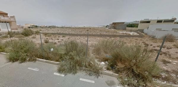 Terreno en avenida Europa photo 2