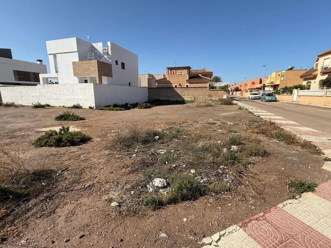 Terreno en venta en Roquetas de Mar, Almería photo 3