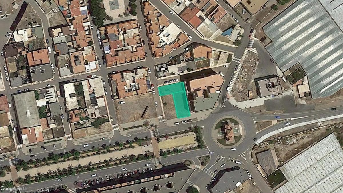 Terreno en venta en Vícar, Almería photo 2