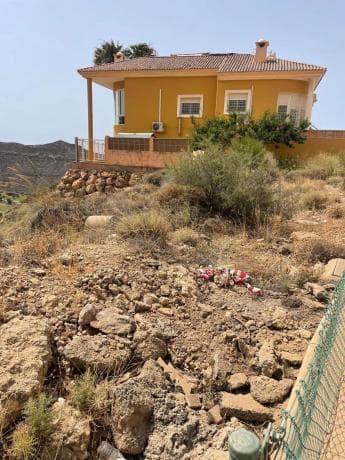 Terreno en calle de las Encinas, 34 thumbnail 1