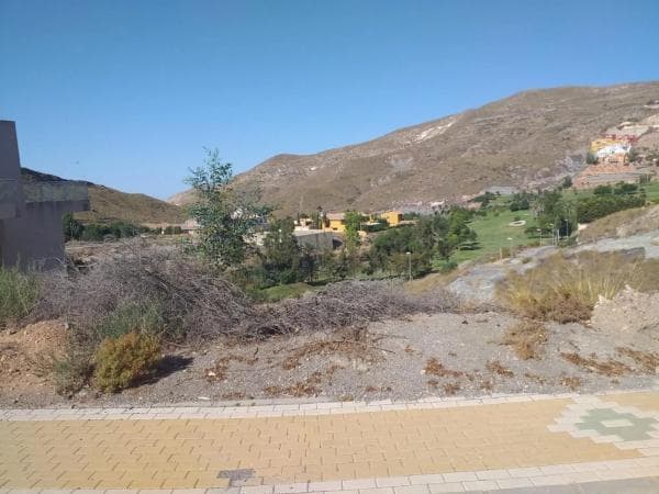 Terreno en calle los Jarales photo 1