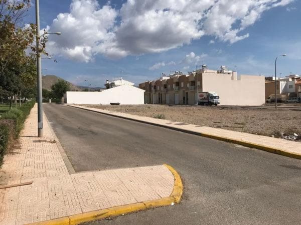 Terreno en calle Pedro Alonso s/n thumbnail 2