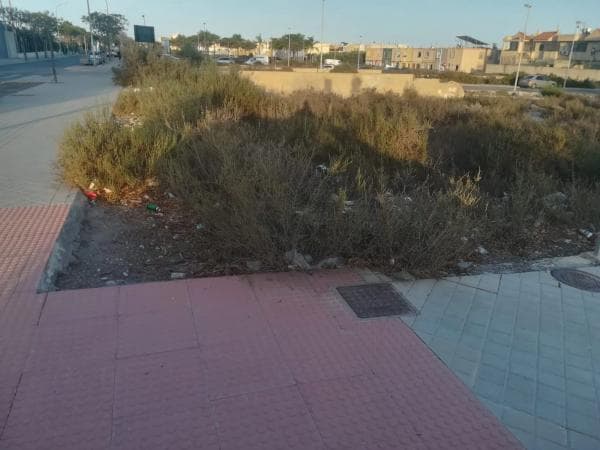 Terreno en calle Nepal s/n photo 1