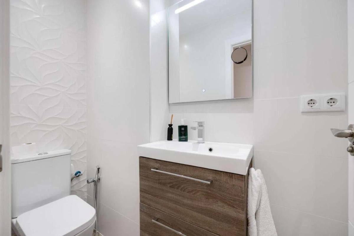 Sale of apartment in Barrio El Acequión, Torrevieja
photo 3