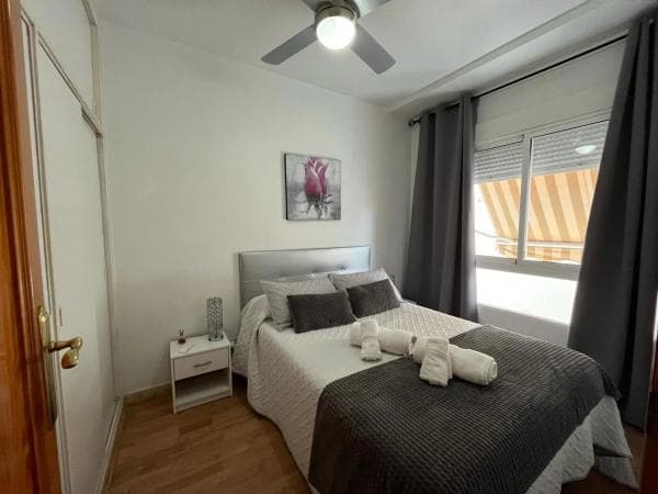 Piso en venta en Calle Beniajan, 10, Torrevieja
thumbnail 1