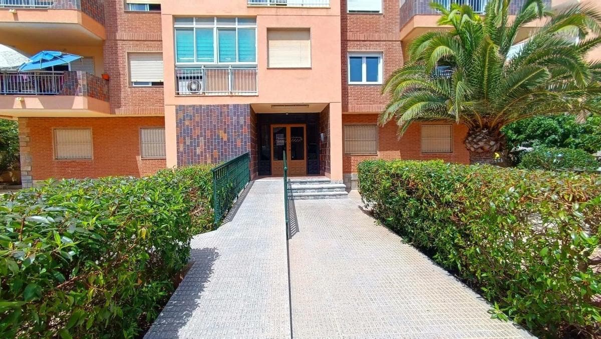 Sale of apartment in Barrio Los Europeos, Torrevieja
photo 4