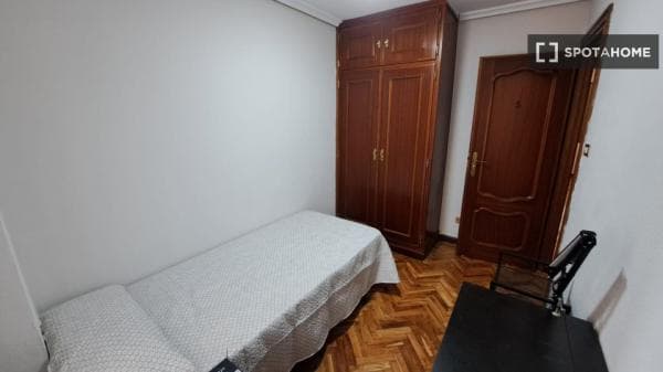 Habitación compartida, Plaza España, Valladolid photo 1