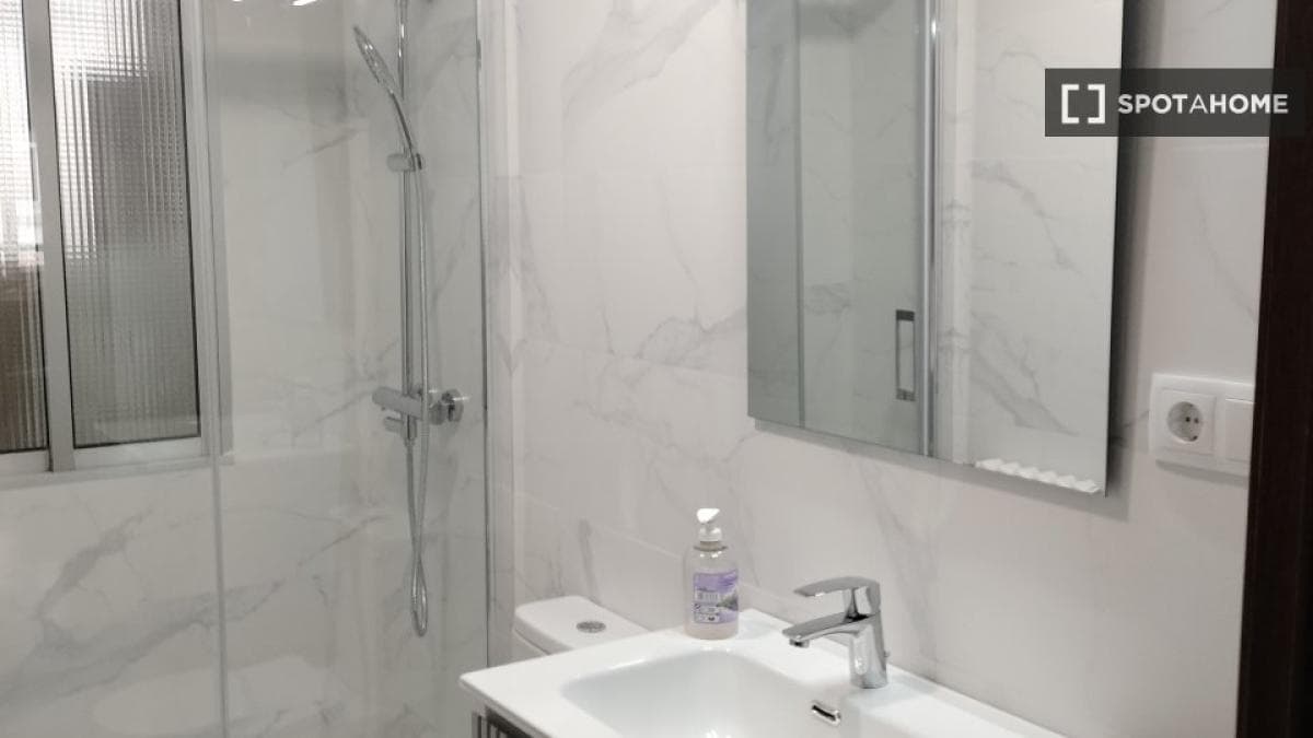 Недвижимость на продажу и в аренду в Испании photo 3