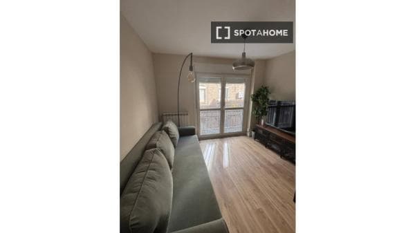 Apartment for rent in C. Tajos Altos , Madrid thumbnail 2